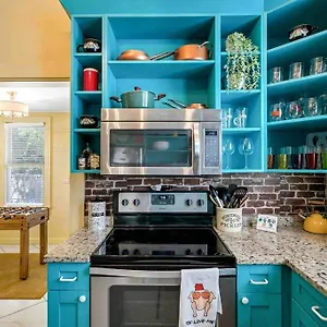Friends Airbnb Themed 2bed 2bath Walkable To Of Ybor Holiday home Tampa